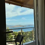 Adem Hillcrest * Sarandë