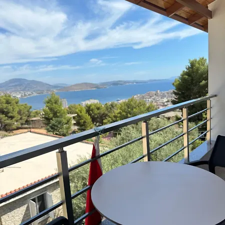 Adem Hillcrest Apartment Sarande