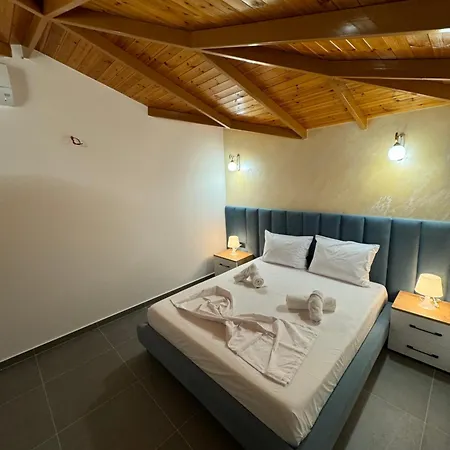 Adem Hillcrest Apartment Sarande