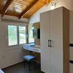 Adem Hillcrest * Sarandë
