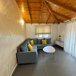 Adem Hillcrest Sarandë