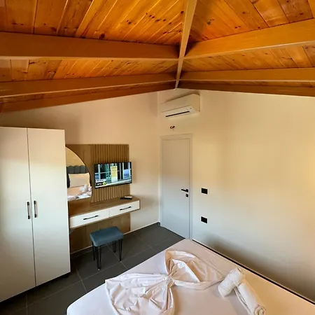 Adem Hillcrest Apartament *