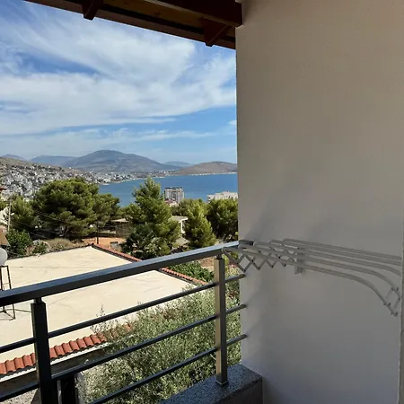 Adem Hillcrest アパート Sarandë