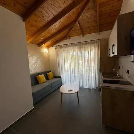 Adem Hillcrest Saranda