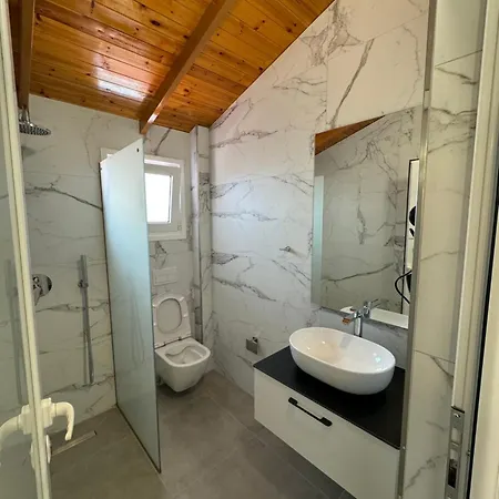 Apartament Adem Hillcrest *