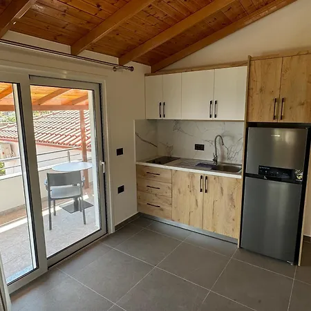 Apartament Adem Hillcrest *