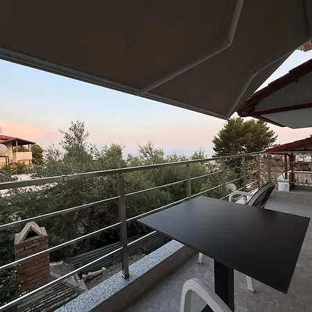 Adem Hillcrest アパート *