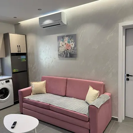 Adem Hillcrest *