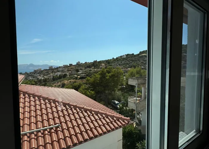 Adem Hillcrest