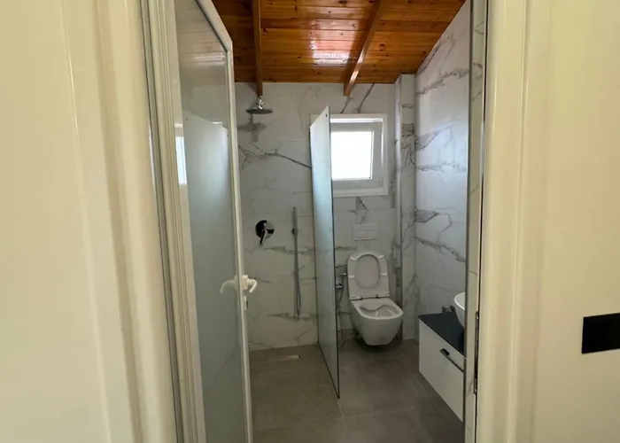 Adem Hillcrest Appartement Sarandë