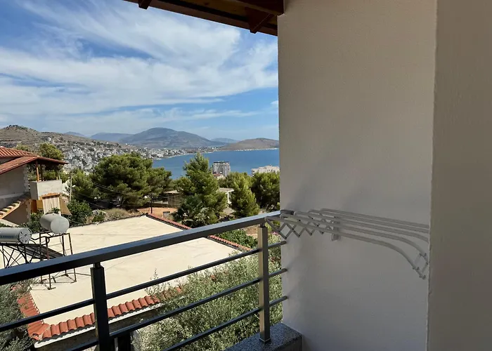 Adem Hillcrest Appartement Sarandë