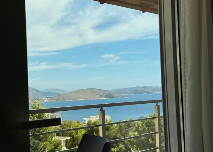 Adem Hillcrest * Sarandë