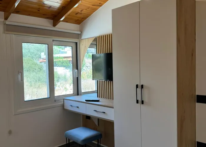 Adem Hillcrest * Sarandë