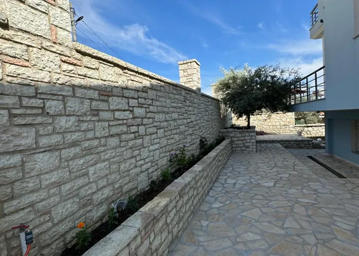 Adem Hillcrest Appartement Sarandë